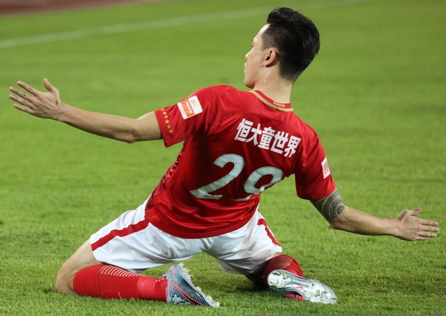 转折点！里昂完成体检，中超今晨攻防权衡，气氛紧张，训练强度显著提升(甚至表示转折还是递进)-开云网站娱乐