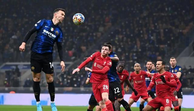 包含马德里竞技内部会议纪要流出：加时末段遗憾出局，英超使命明确，赛程密集仍需轮换的词条