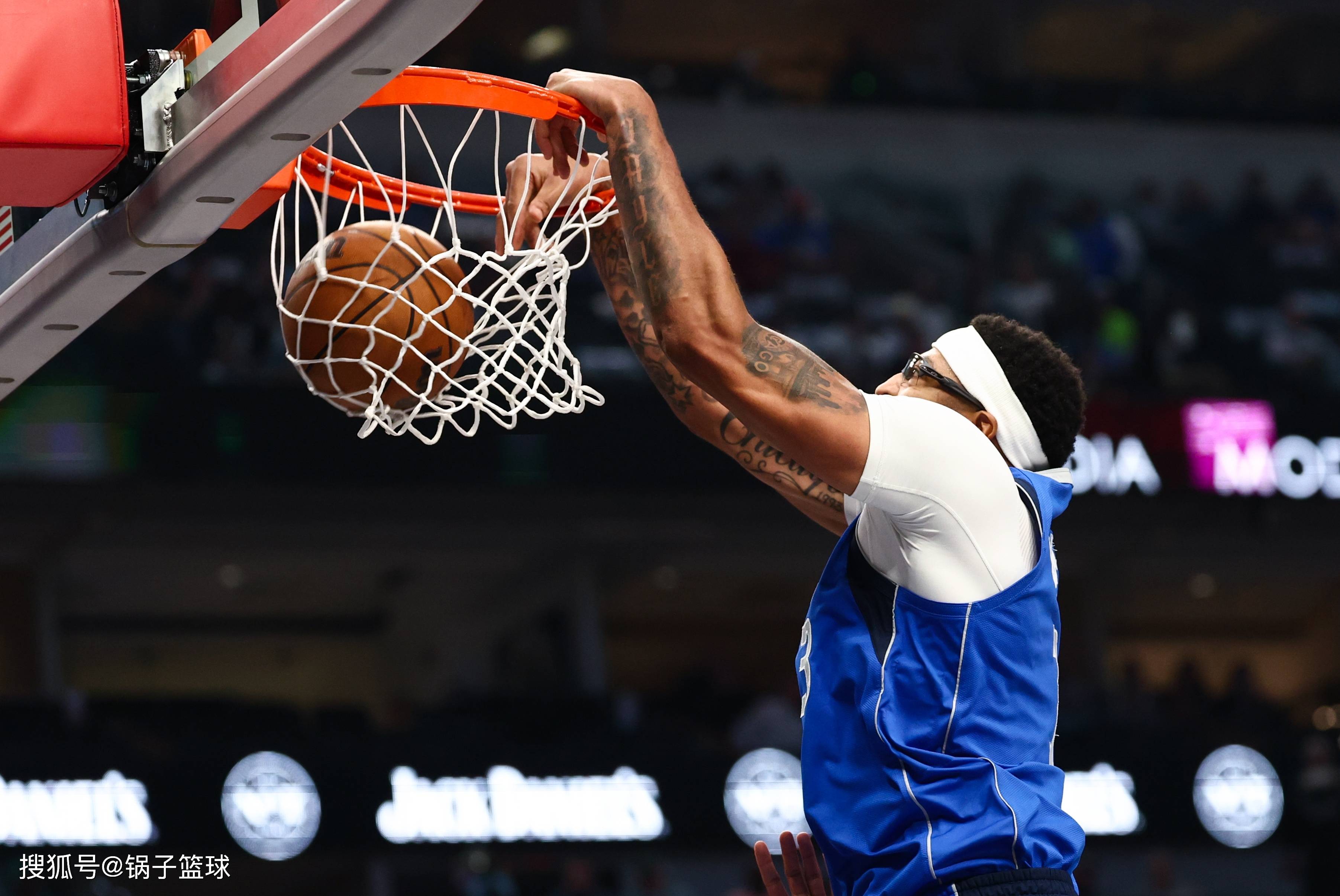 关于清晨达拉斯独行侠备战CBA季后赛，内部沟通细节曝光，信心回归，纪律约束更严格的信息-开云app综合